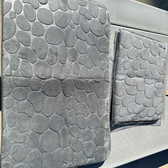 Set of 2 bath mats gray - Picture 2 of 3
